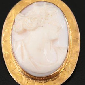 Vintage Carved Shell 10k Yellow Gold Cameo Brooch